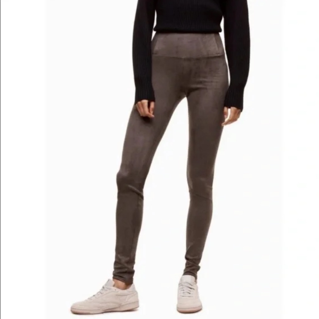 Nwot Aritzia Wilfred Free Women’s High Rise Daria Vegan Suede Leggings Size L